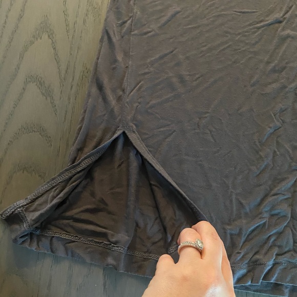 Women’s dark gray shirt - Picture 2 of 3